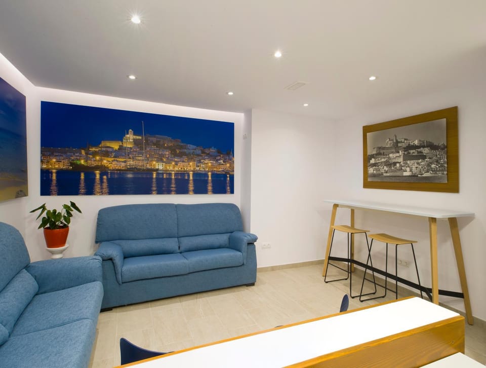 Hostal Costa Blanca Bed and Breakfast in Ibiza