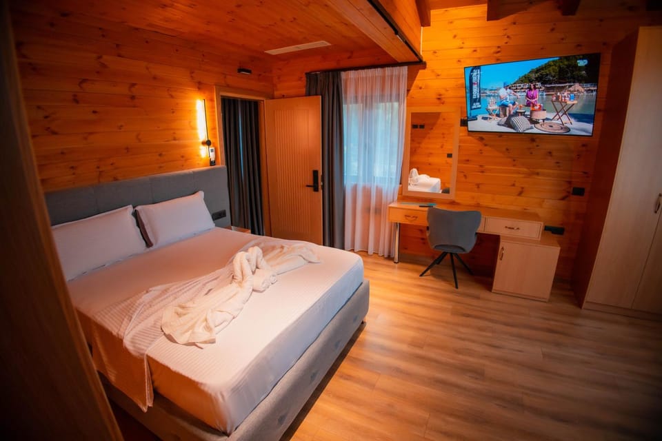 TV and multimedia, Photo of the whole room