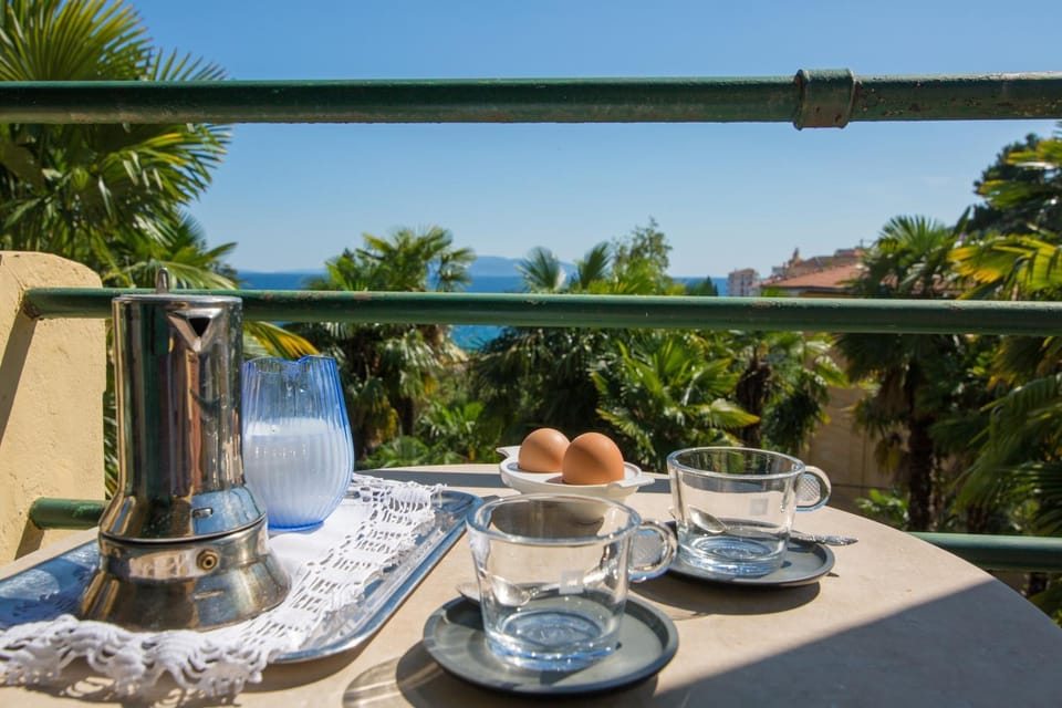 Garden, Balcony/Terrace, Decorative detail, Beach, Sea view
