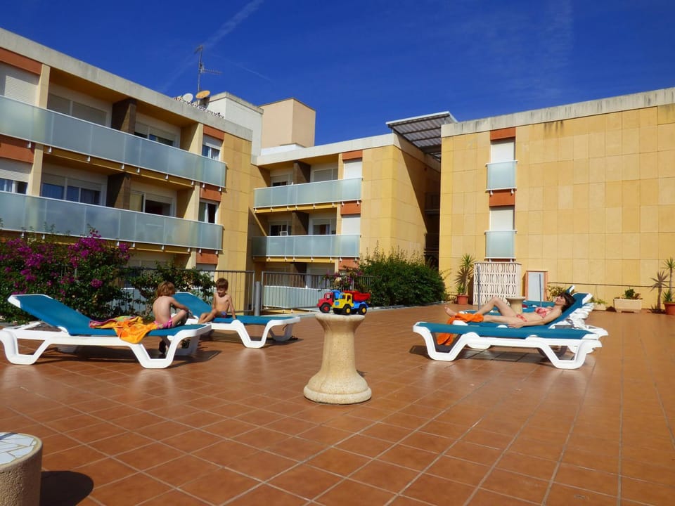 Property building, Balcony/Terrace, Internal: Not applicable to any particular room