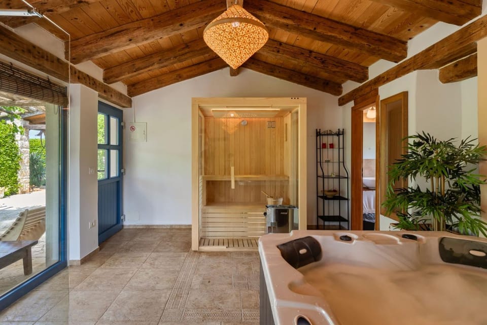 Sauna, Spa and wellness centre/facilities