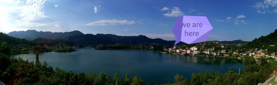 Neighbourhood, Lake view