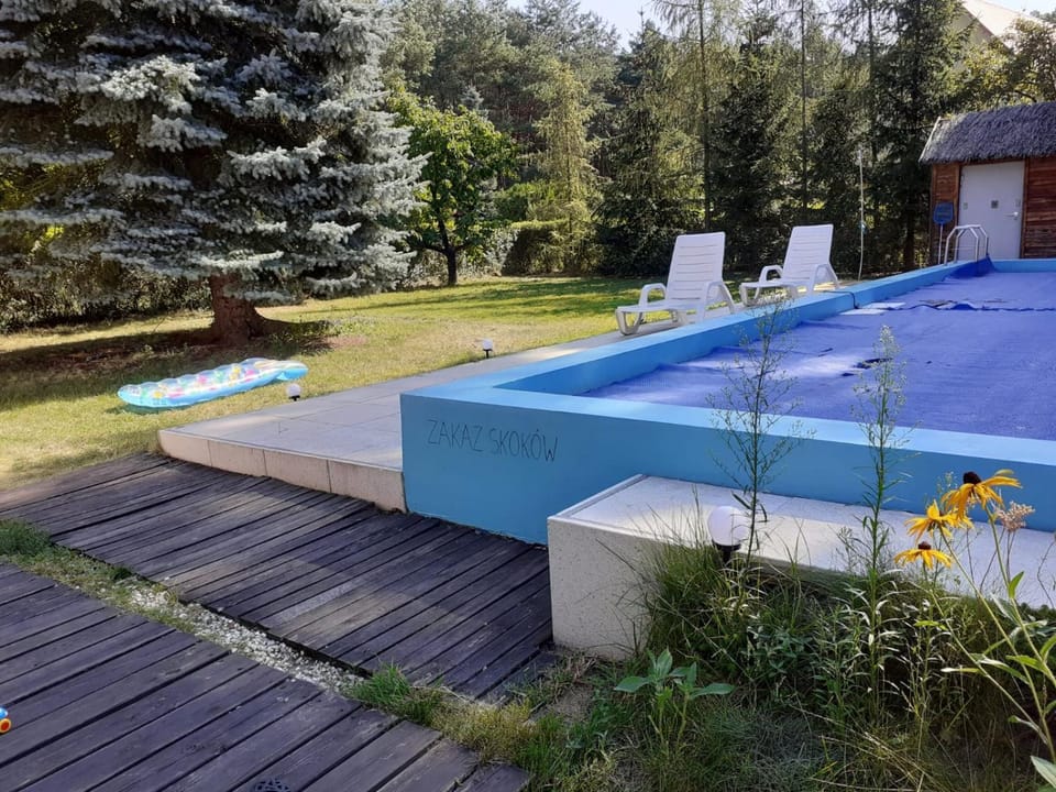 Garden, Swimming pool