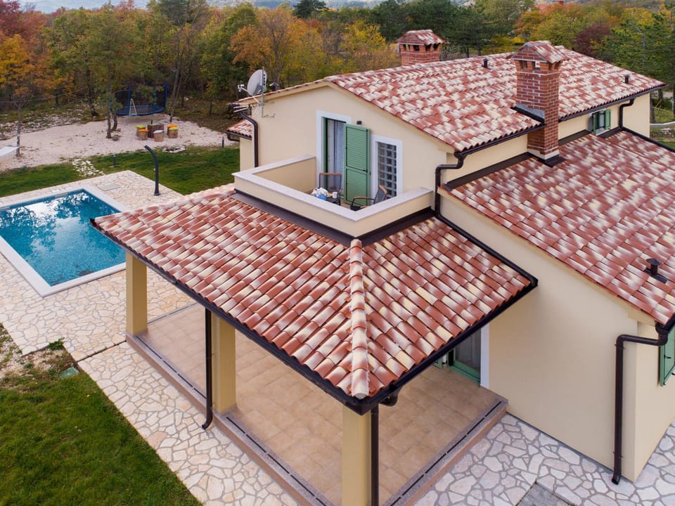 Property building, Balcony/Terrace