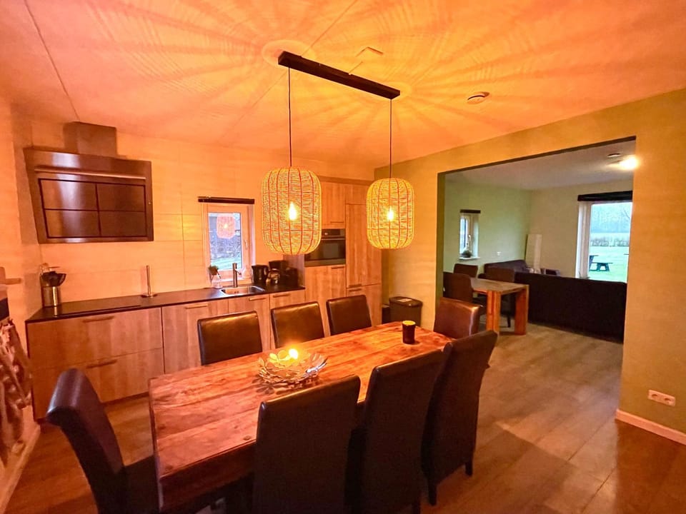 Kitchen or kitchenette, Living room, Dining area