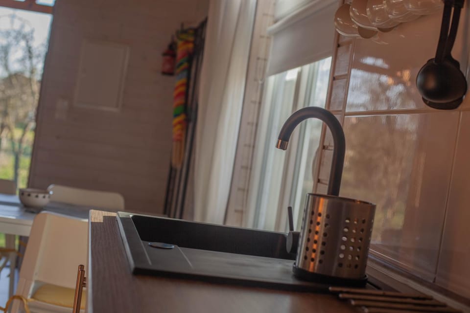 Kitchen or kitchenette, Communal kitchen