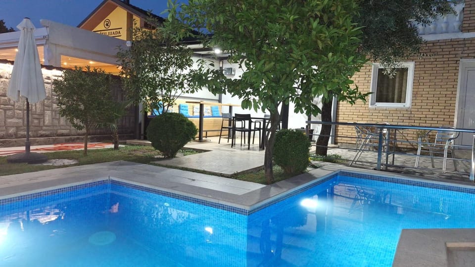 Kazablanka Rooms Aerodrom Bed and Breakfast in Podgorica Municipality, Montenegro