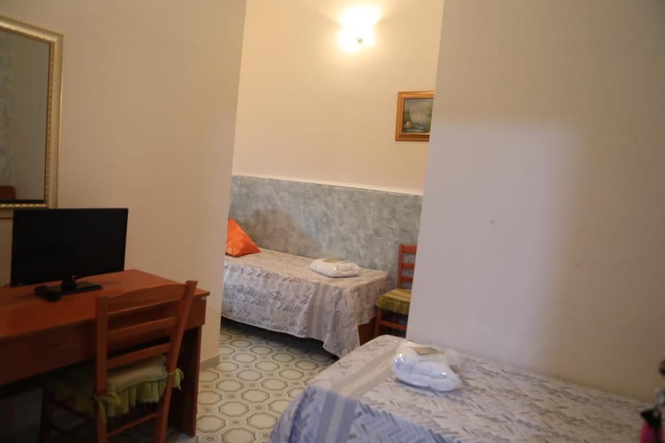 View (from property/room), Photo of the whole room