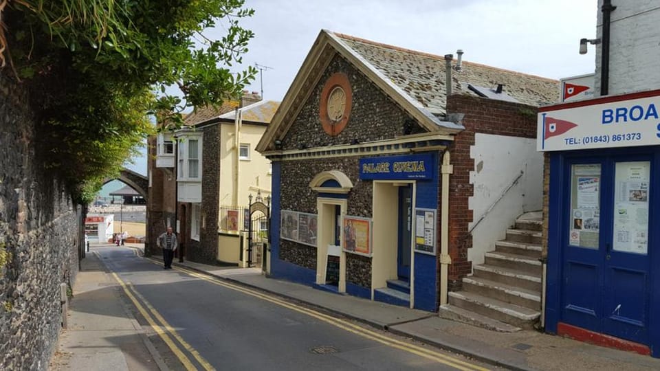 Facade/entrance, Day