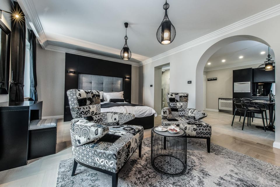 Dining area, Bedroom