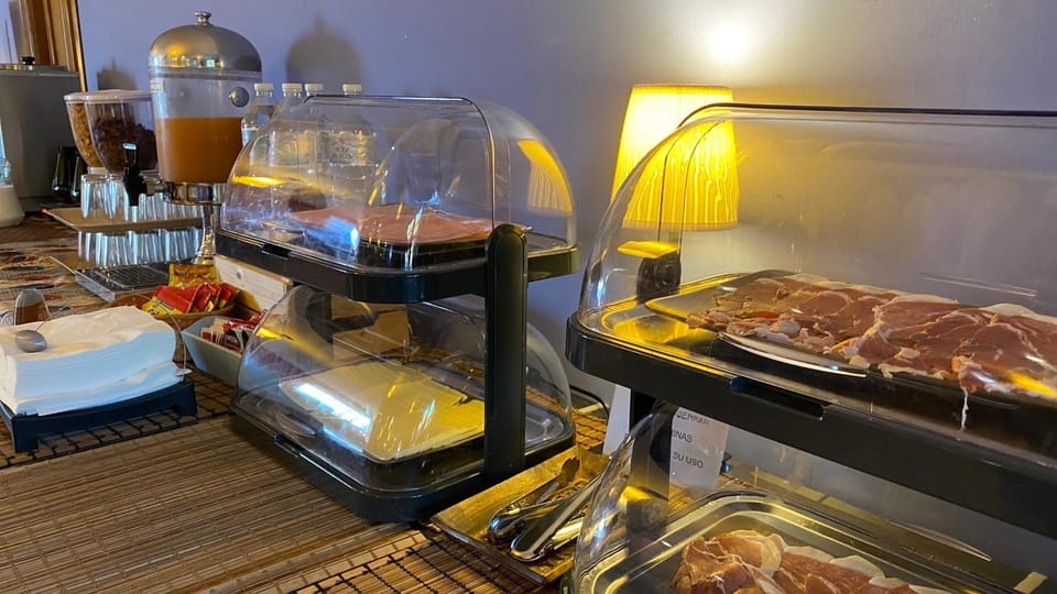 Buffet breakfast