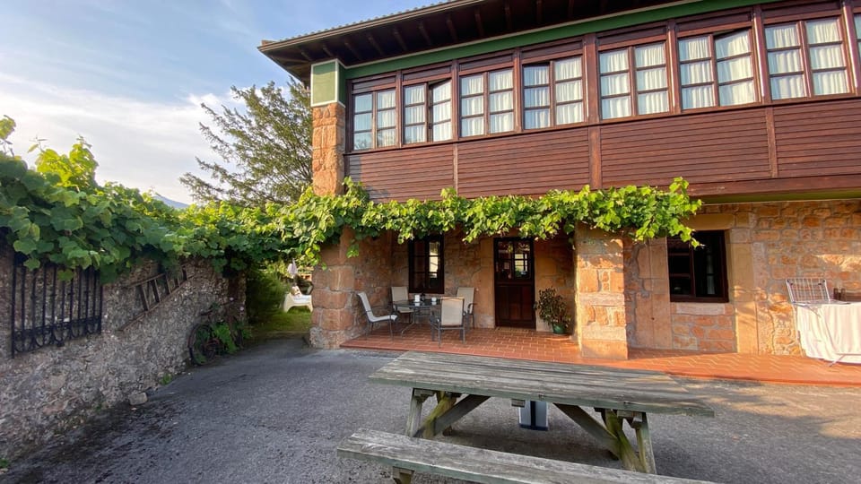 Patio, Off site