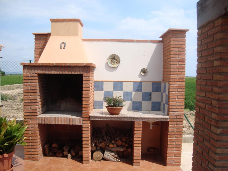 BBQ facilities, Balcony/Terrace