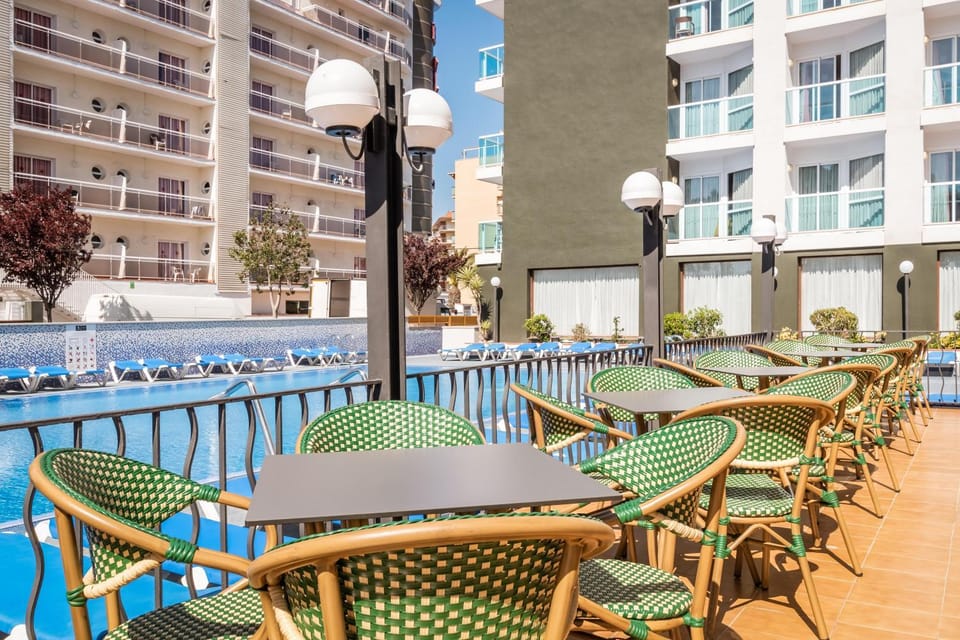 Lounge or bar
