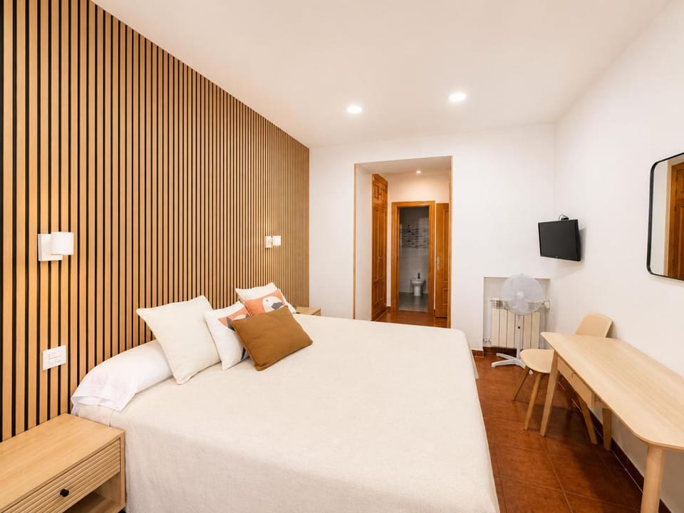 Bed, TV and multimedia