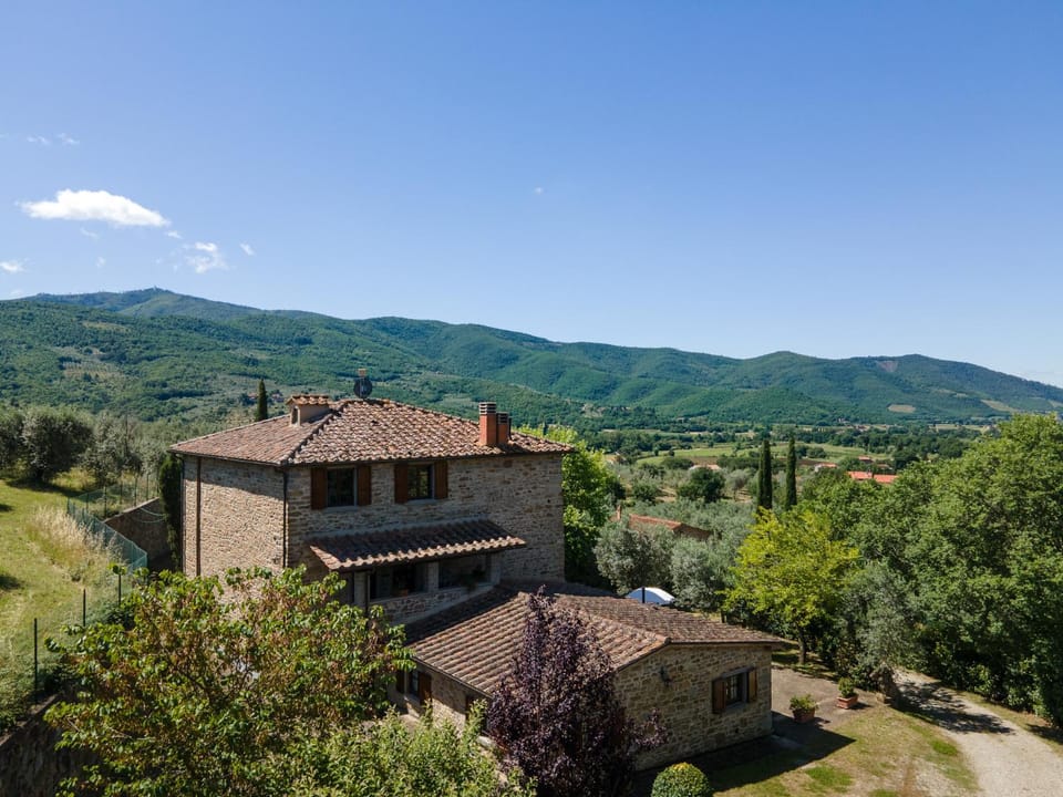 Villa Le Capanne Villa in Tuscany