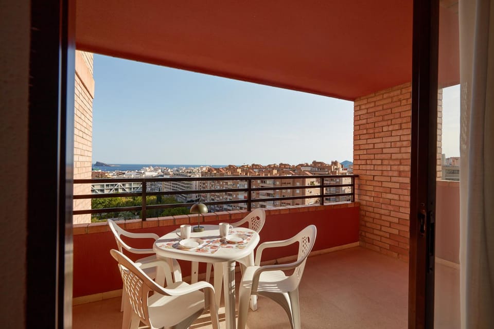 Balcony/Terrace, City view, Sea view