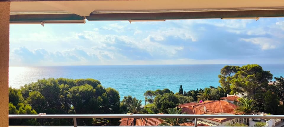 Rentalmar Bahia Palace Apartment in Miami Platja
