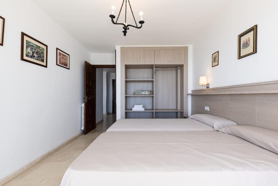 Bed, Bedroom, wardrobe