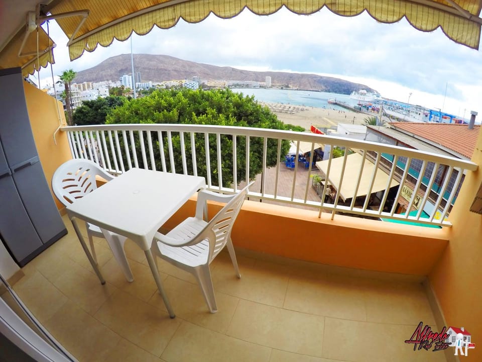 Balcony/Terrace, City view, Sea view