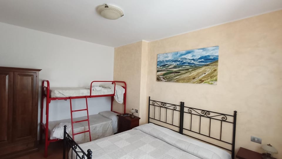 Bed, Photo of the whole room, Bedroom, bunk bed