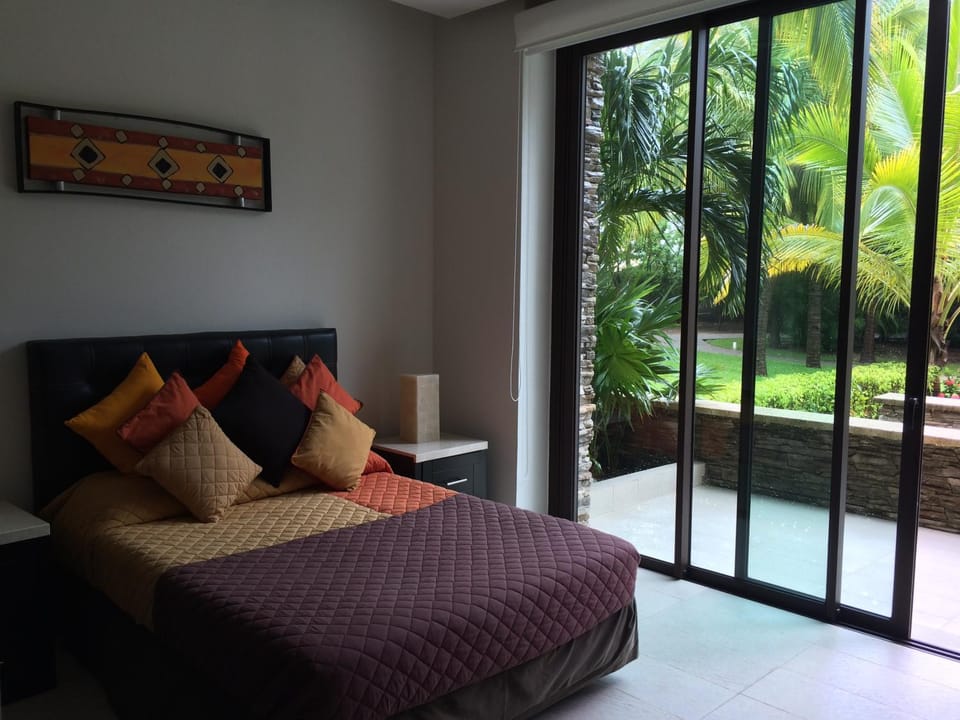 La Isla Gran Cayman 904 Apartment in Acapulco