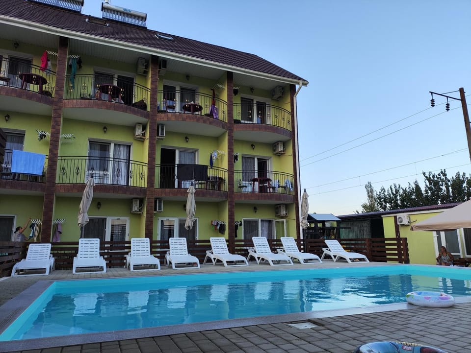Property building, Swimming pool