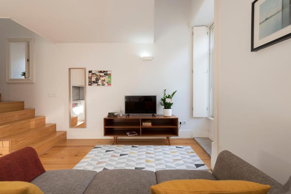 Communal lounge/ TV room, TV and multimedia, Living room