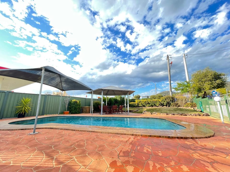 Swimming pool, Swimming pool