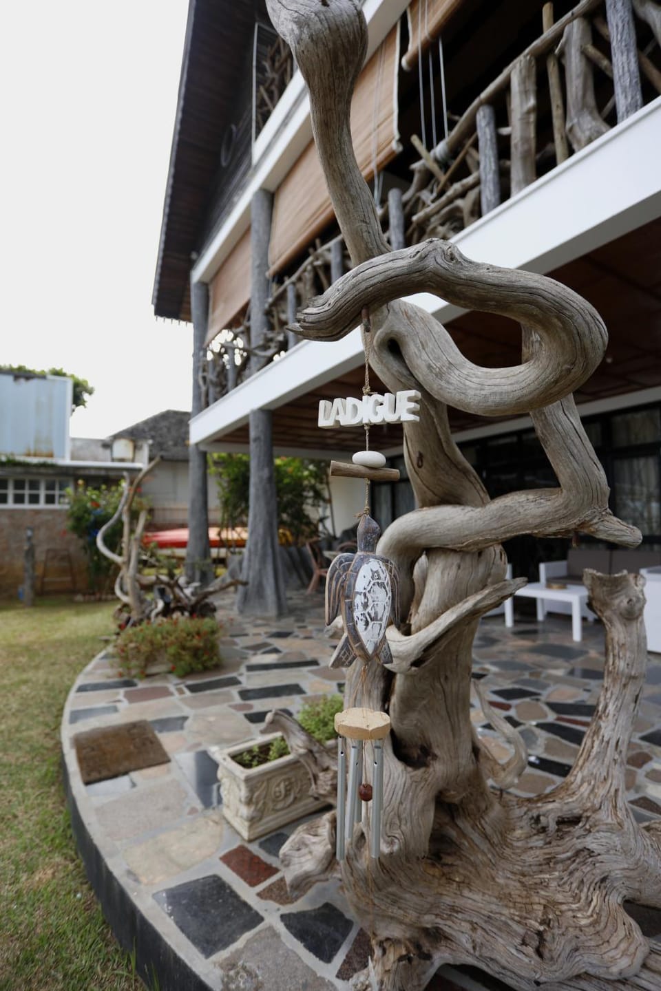 Property building, Garden, Decorative detail