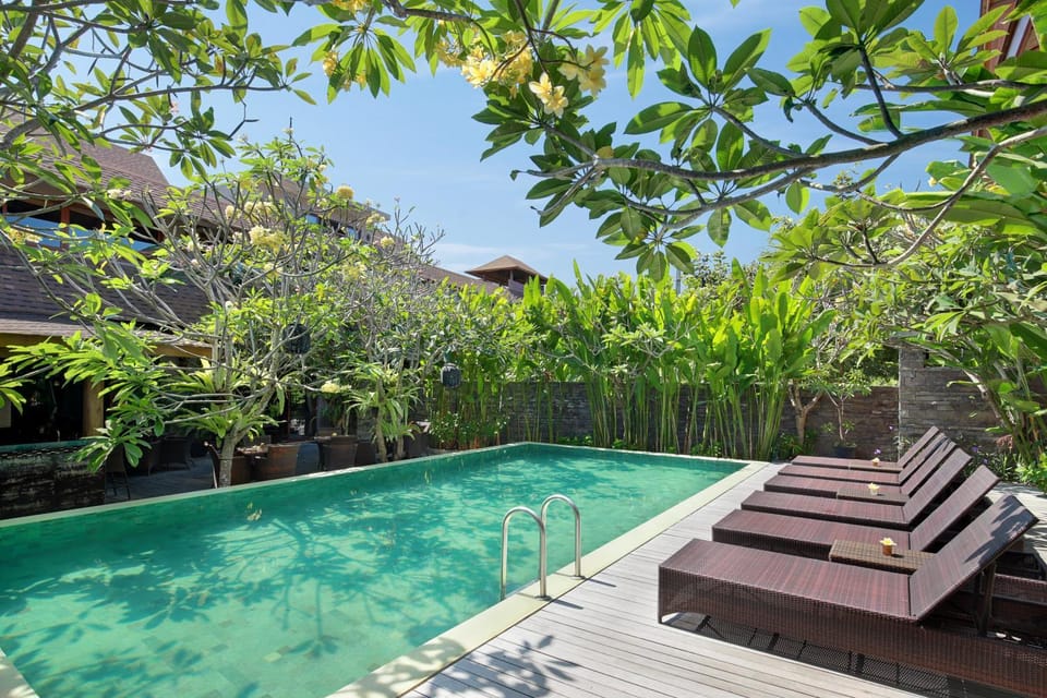 Property building, Area and facilities, Swimming pool