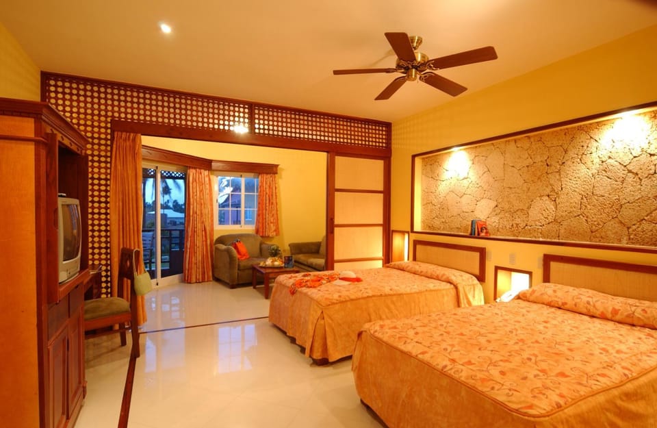 Living room, Bedroom