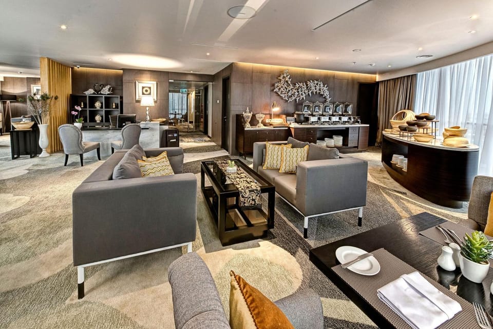 Restaurant/places to eat, Lobby or reception, Food and drinks, Dining area