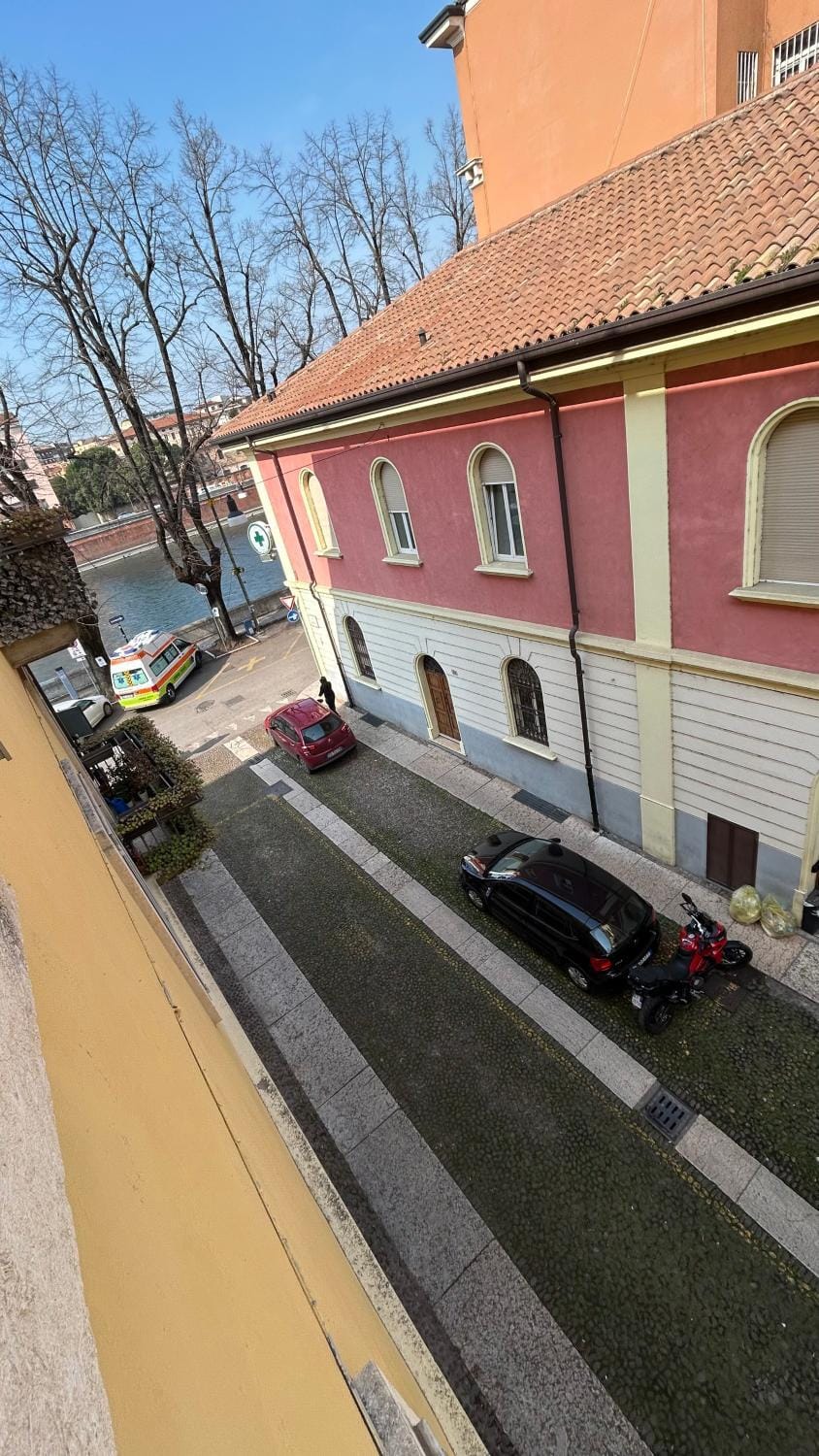 Balcony/Terrace, Street view, Quiet street view