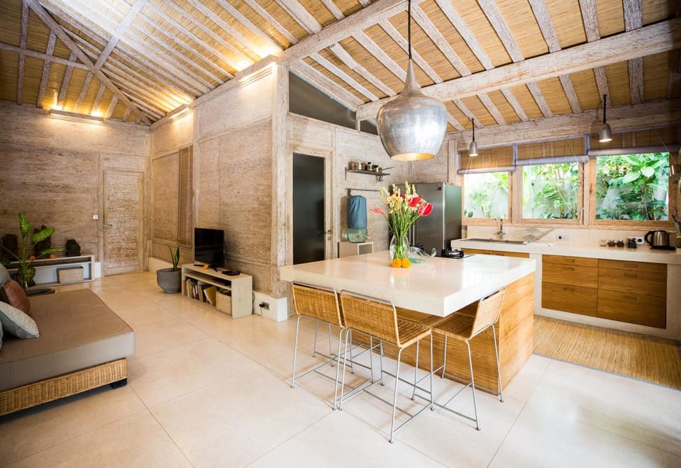 TV and multimedia, Kitchen or kitchenette, Dining area