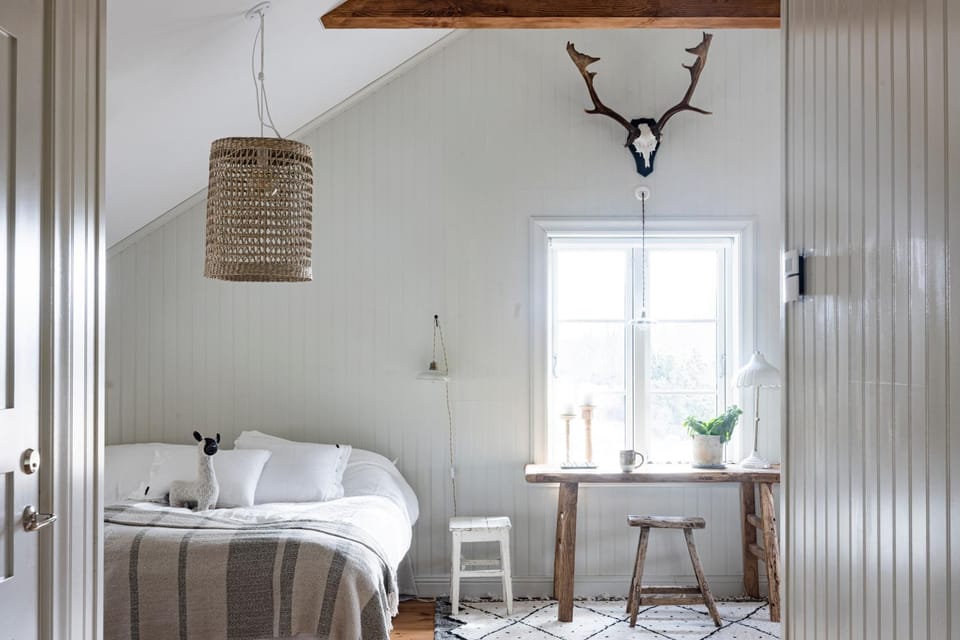Bed, Bedroom