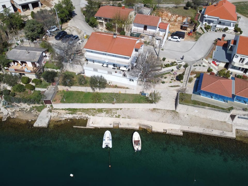 Property building, Bird's eye view