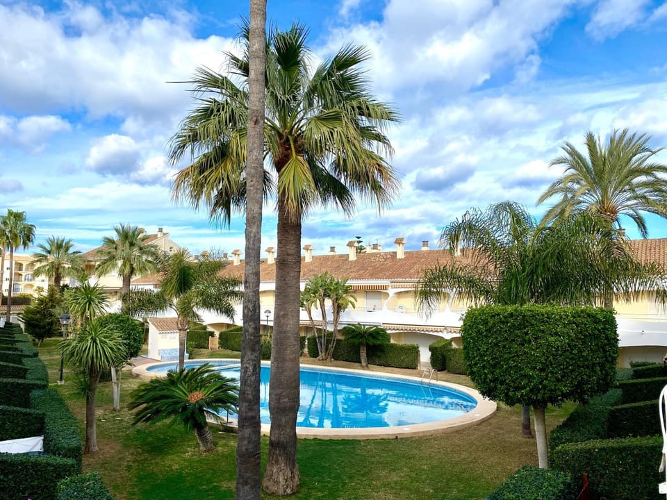 Garden, Swimming pool