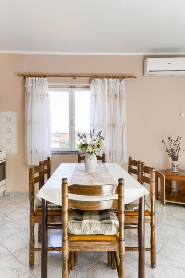 Dining area, air conditioner