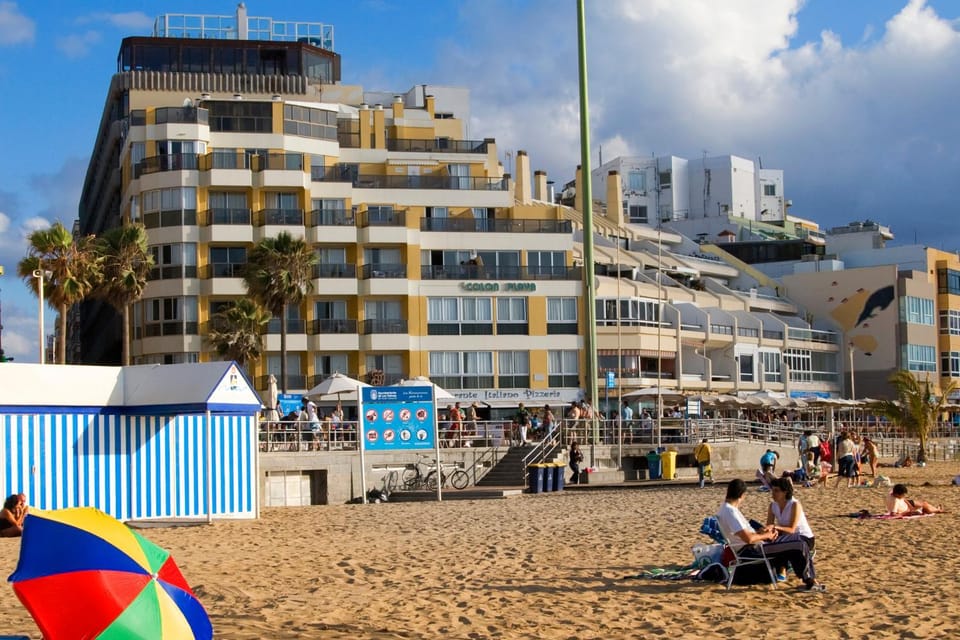 Facade/entrance, Lobby or reception, Beach