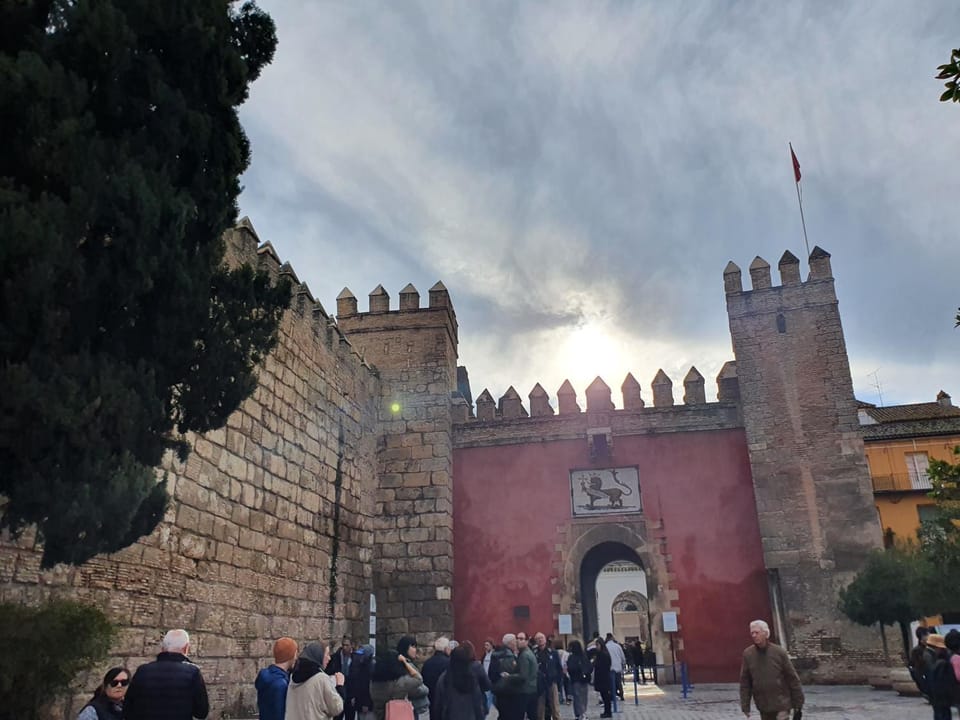 Hostal Puerta Carmona Bed and Breakfast in Seville