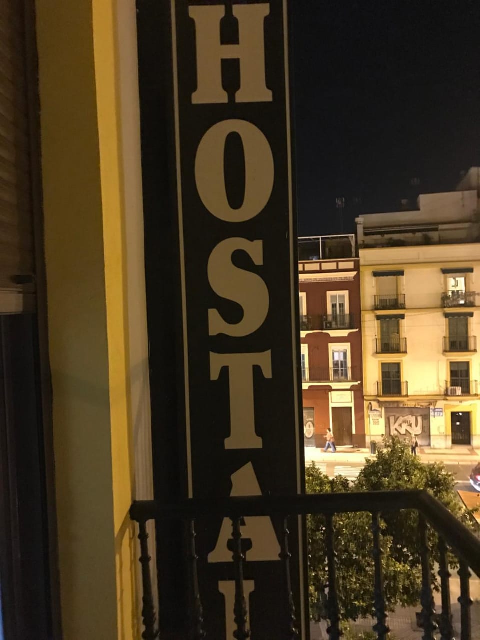Hostal Puerta Carmona Bed and Breakfast in Seville