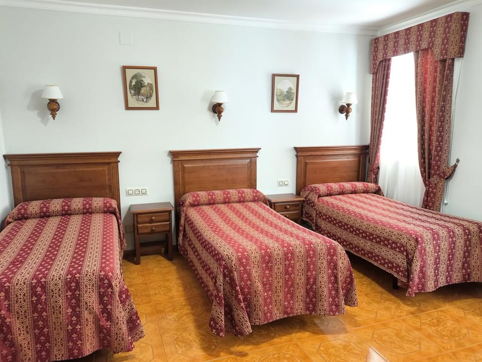 Bed, Photo of the whole room, Bedroom, furniture