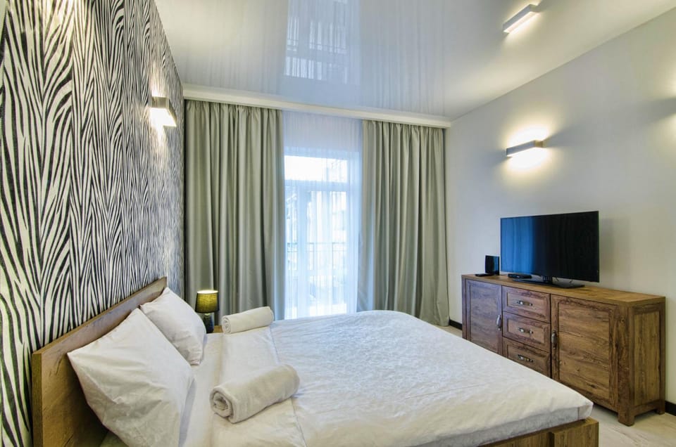 TV and multimedia, Photo of the whole room, Decorative detail, Bedroom