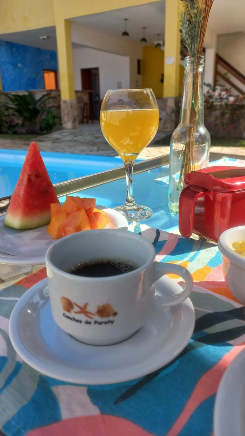 Food and drinks, Food, Pool view, Swimming pool, Breakfast, Drinks