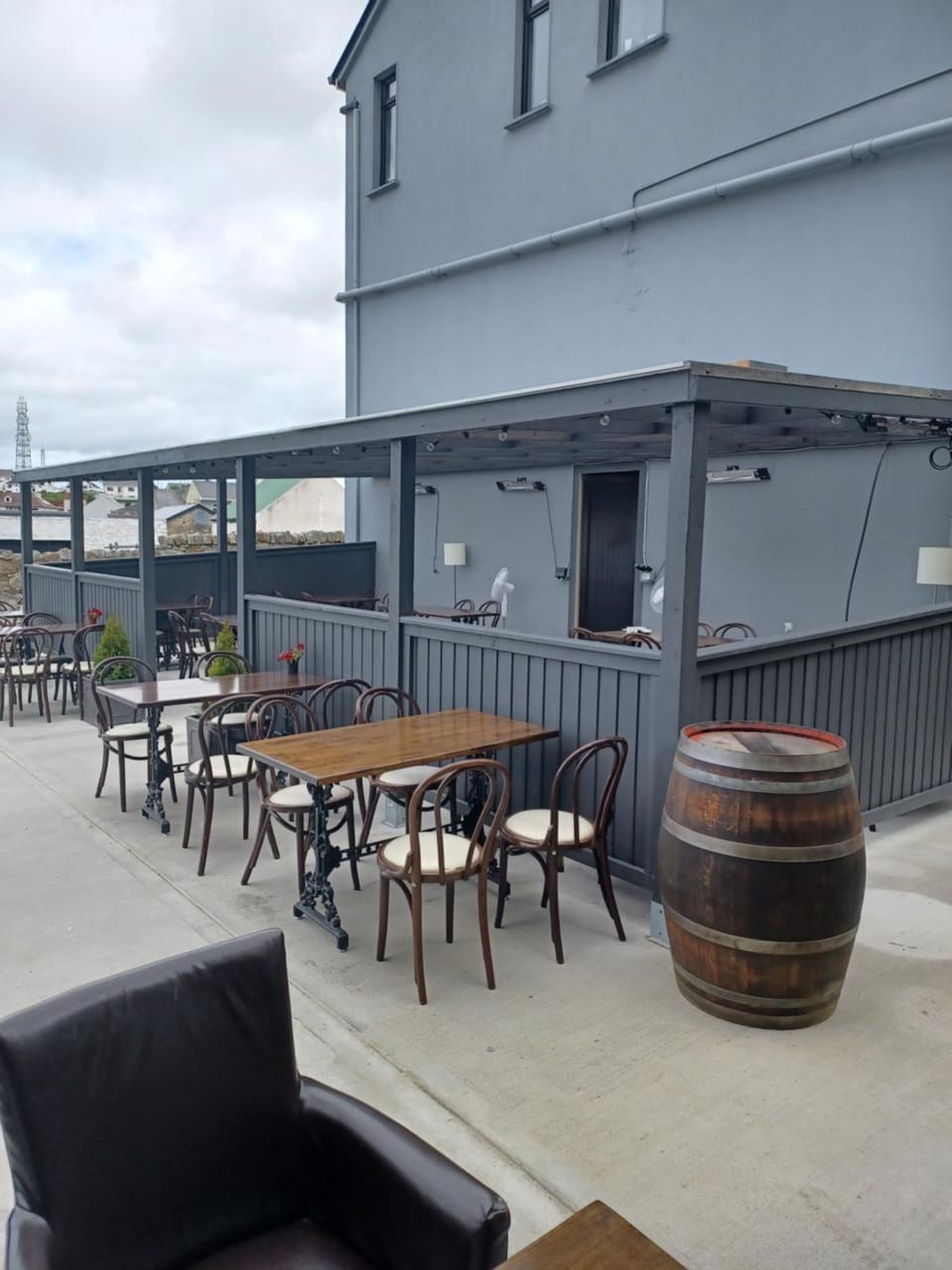 The Midway Bar & Guesthouse Bed and Breakfast in County Donegal