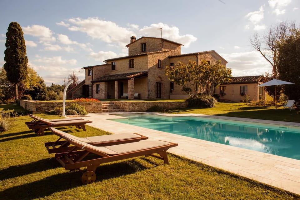 Property building, Garden view, Pool view, Swimming pool