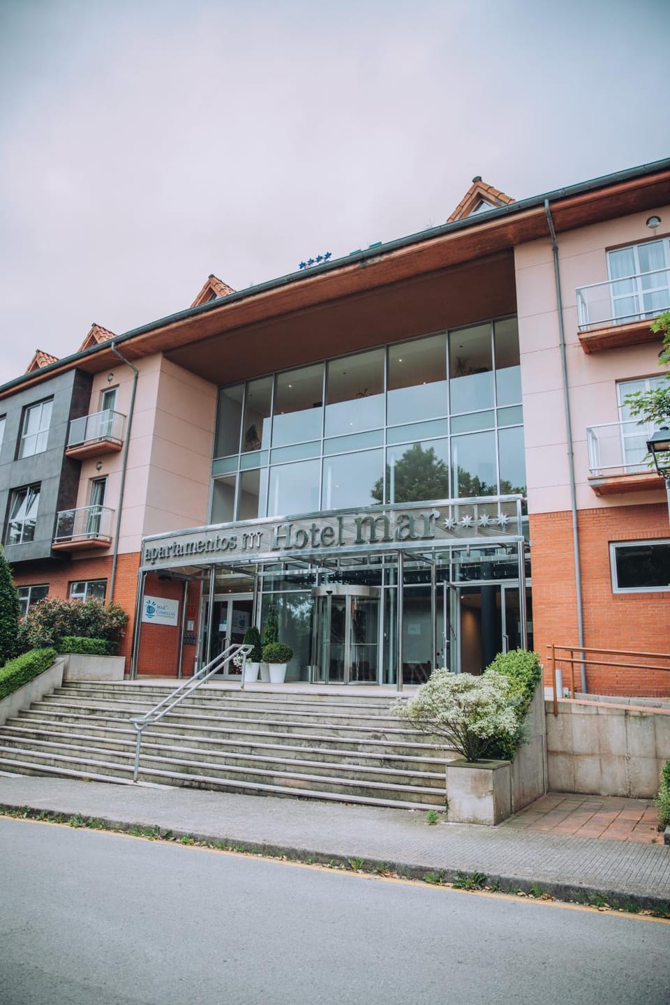 Property building, Facade/entrance