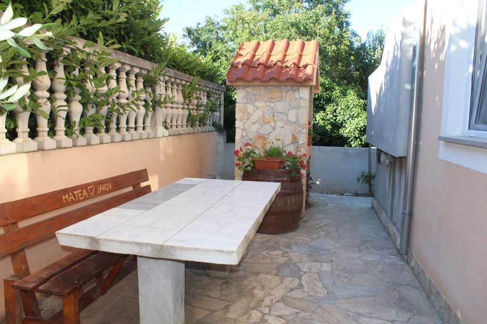 Patio, BBQ facilities, Garden, Balcony/Terrace, Seating area