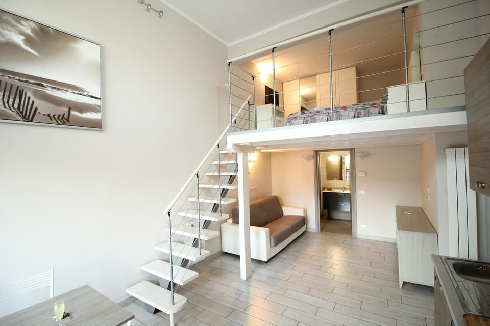 Decorative detail, bunk bed